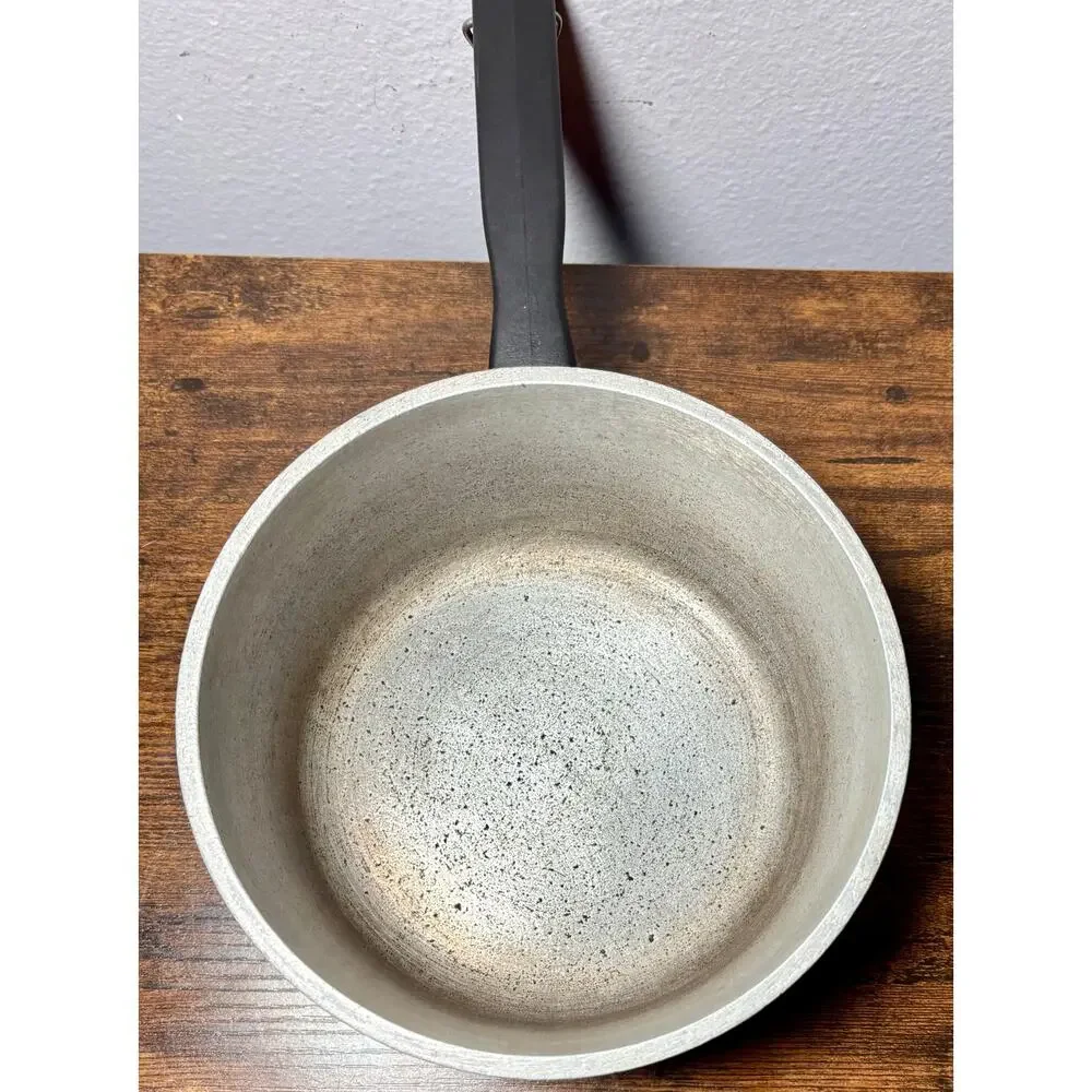 Vintage Club Aluminum Cookware 2 Quart Brown Saucepan Sauce Pot With Lid
